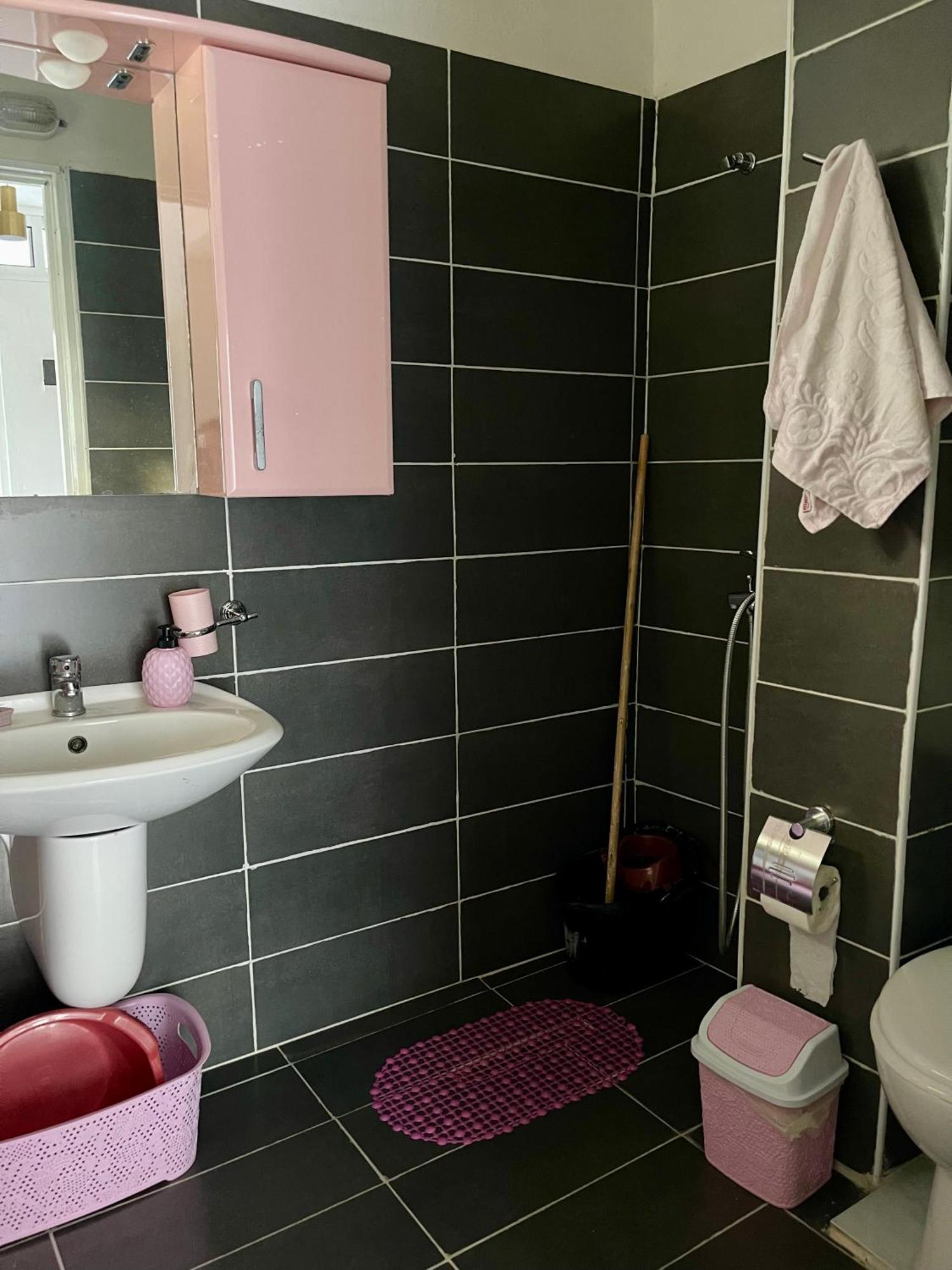 Guest House Dea Vlorë Buitenkant foto